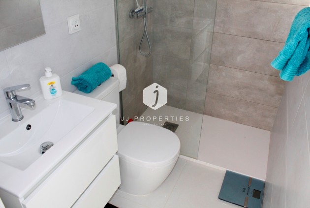 D'occasion - Villa -
San Miguel de Salinas - Inland