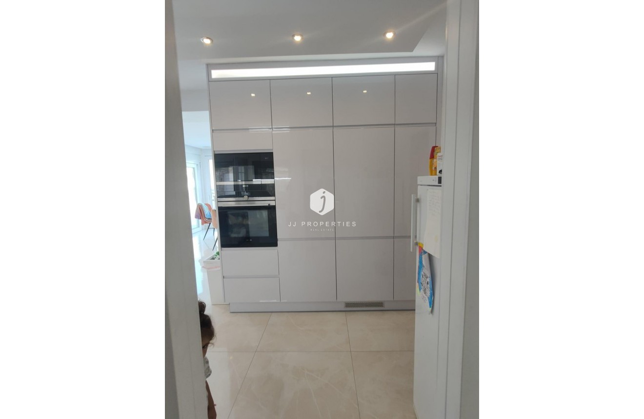 Segunda mano - Villa -
Orihuela Costa - La Zenia