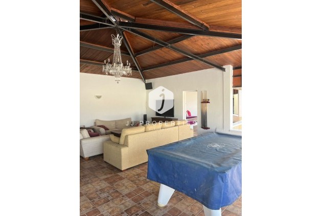 D'occasion - Villa -
Almoradí