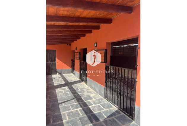 D'occasion - Villa -
Almoradí