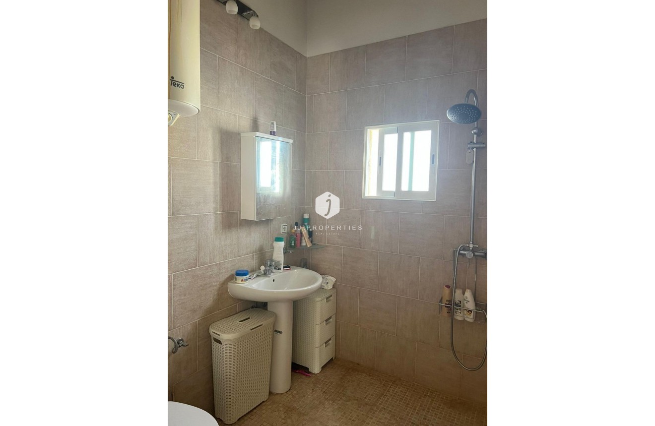 D'occasion - Villa -
Almoradí