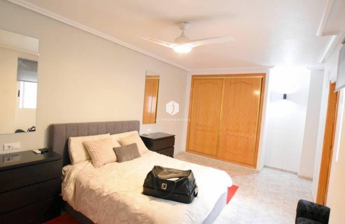 Segunda mano - Apartamento / piso -
Los Montesinos - Costa Blanca