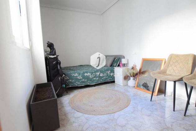 Segunda mano - Apartamento / piso -
Los Montesinos - Costa Blanca