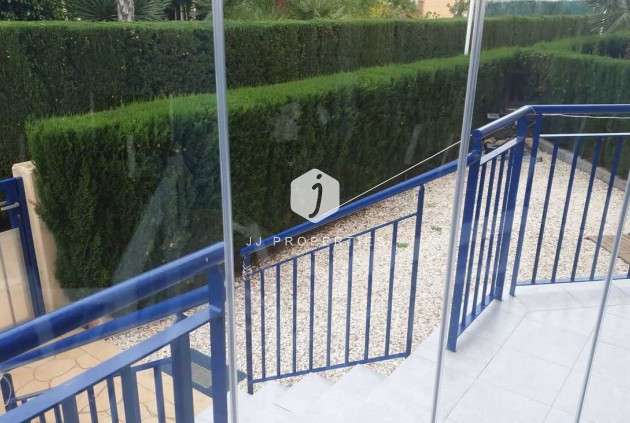 Segunda mano - Apartamento / piso -
Cabo Roig - Costa Blanca