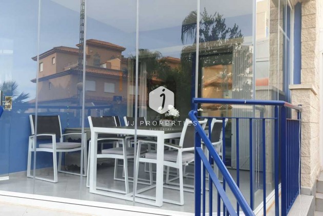 Segunda mano - Apartamento / piso -
Cabo Roig - Costa Blanca