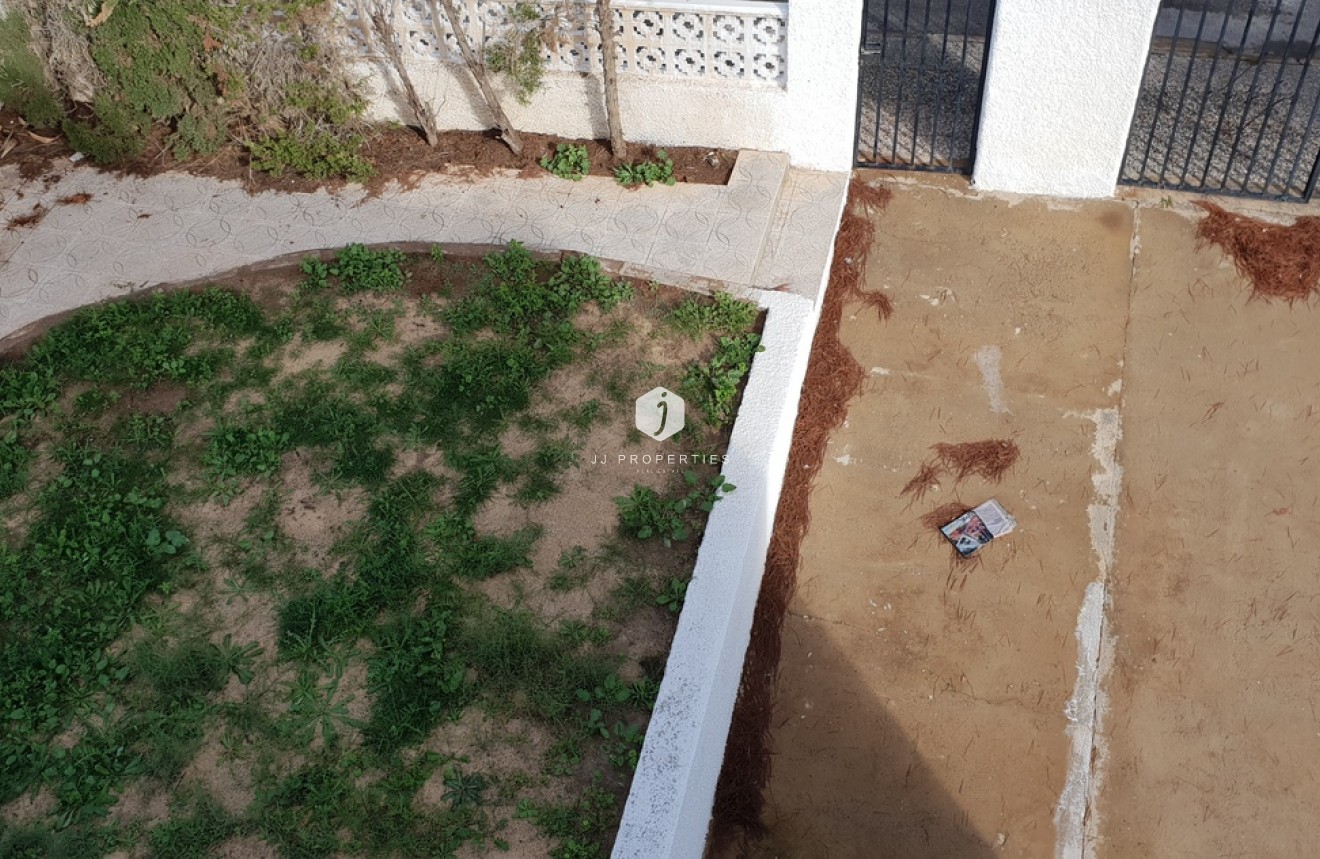 Segunda mano - Villa -
La Zenia - Costa Blanca