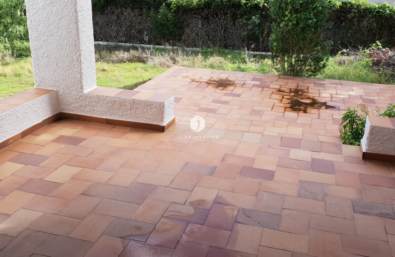 Segunda mano - Villa -
La Zenia - Costa Blanca