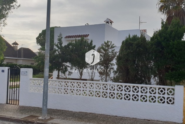 Segunda mano - Villa -
La Zenia - Costa Blanca