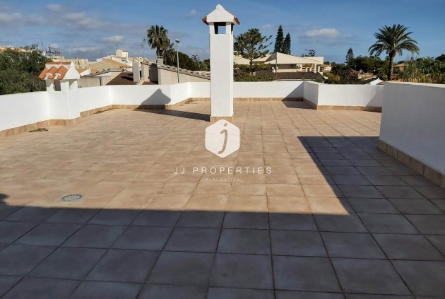 Segunda mano - Villa -
La Zenia - Costa Blanca