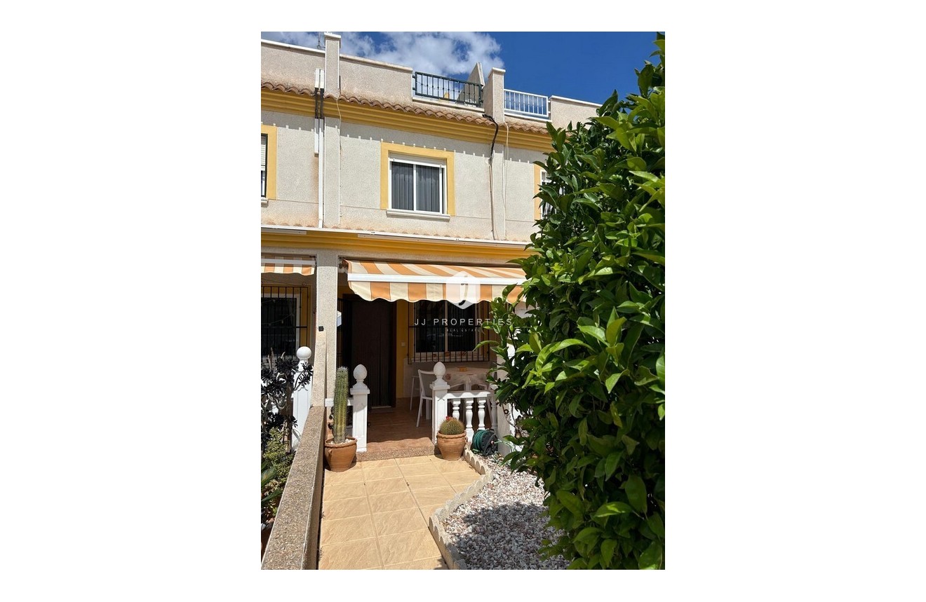 D'occasion - Chalet -
Algorfa - Costa Blanca