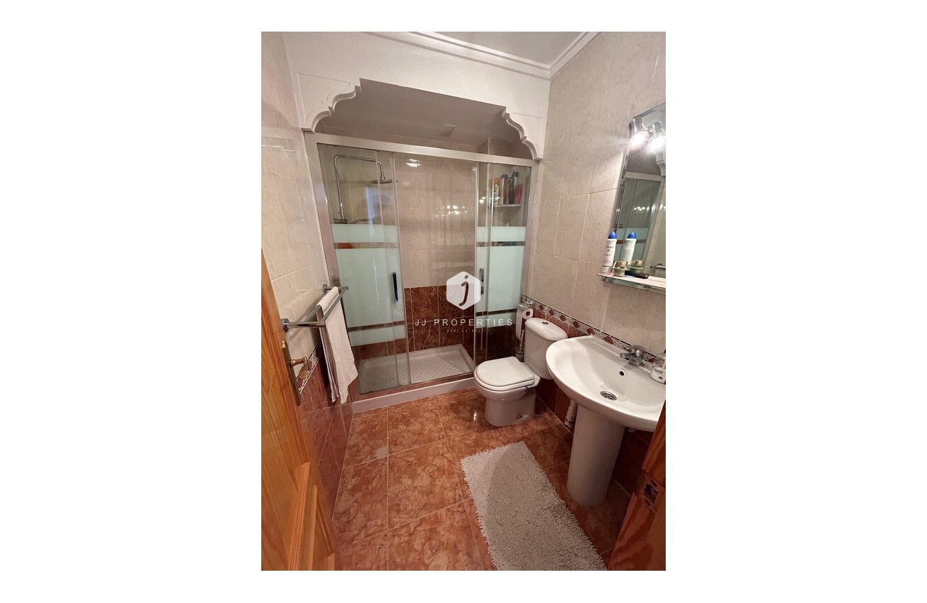 D'occasion - Chalet -
Algorfa - Costa Blanca