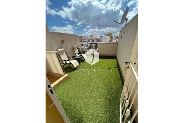 D'occasion - Chalet -
Algorfa - Costa Blanca