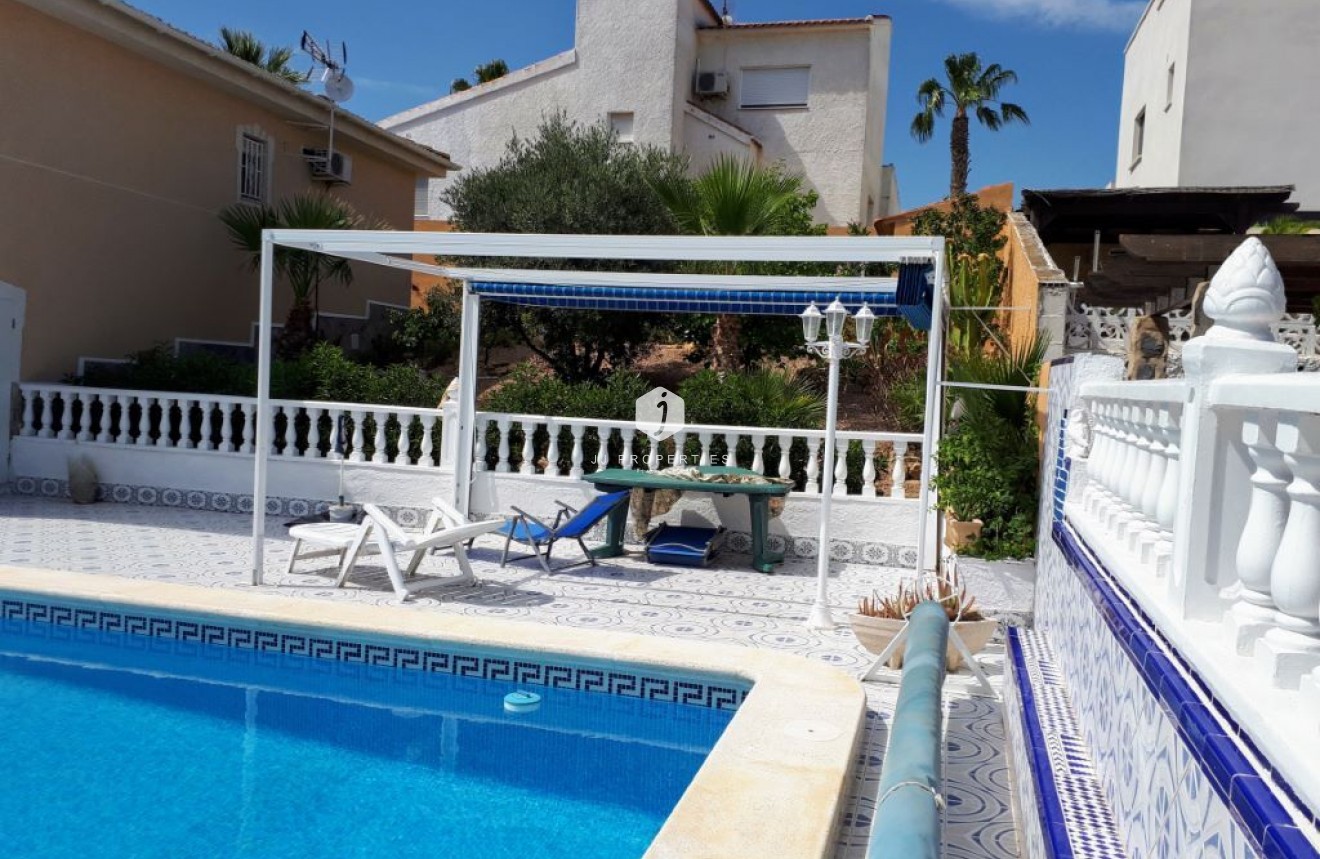 Segunda mano - Villa -
Ciudad Quesada - Costa Blanca