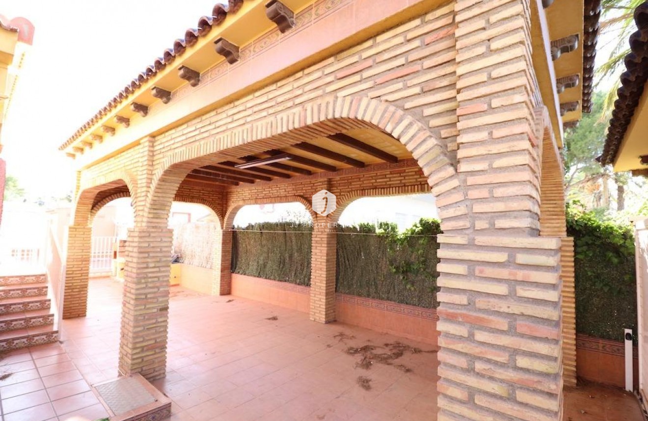 Segunda mano - Villa -
Cabo Roig - Costa Blanca