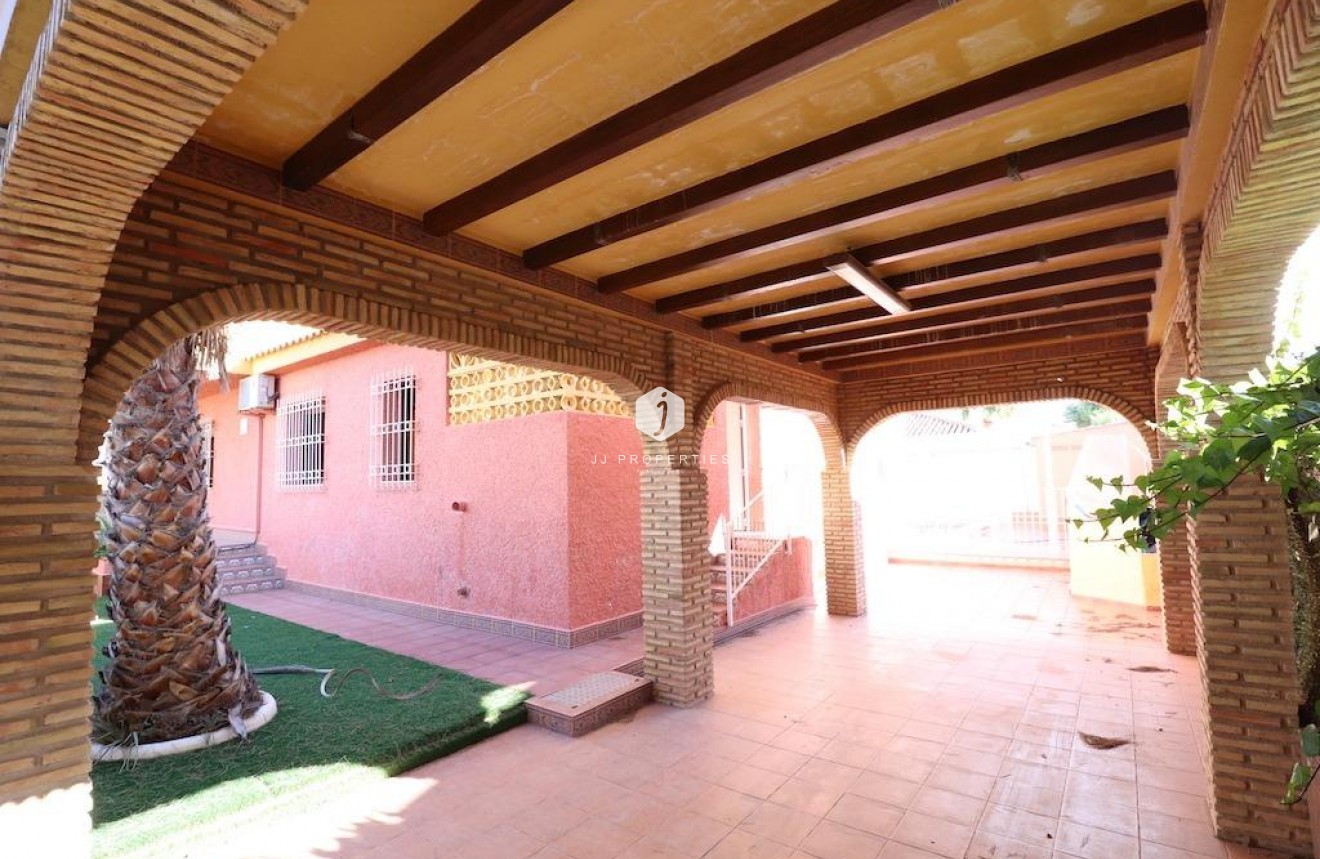 Segunda mano - Villa -
Cabo Roig - Costa Blanca