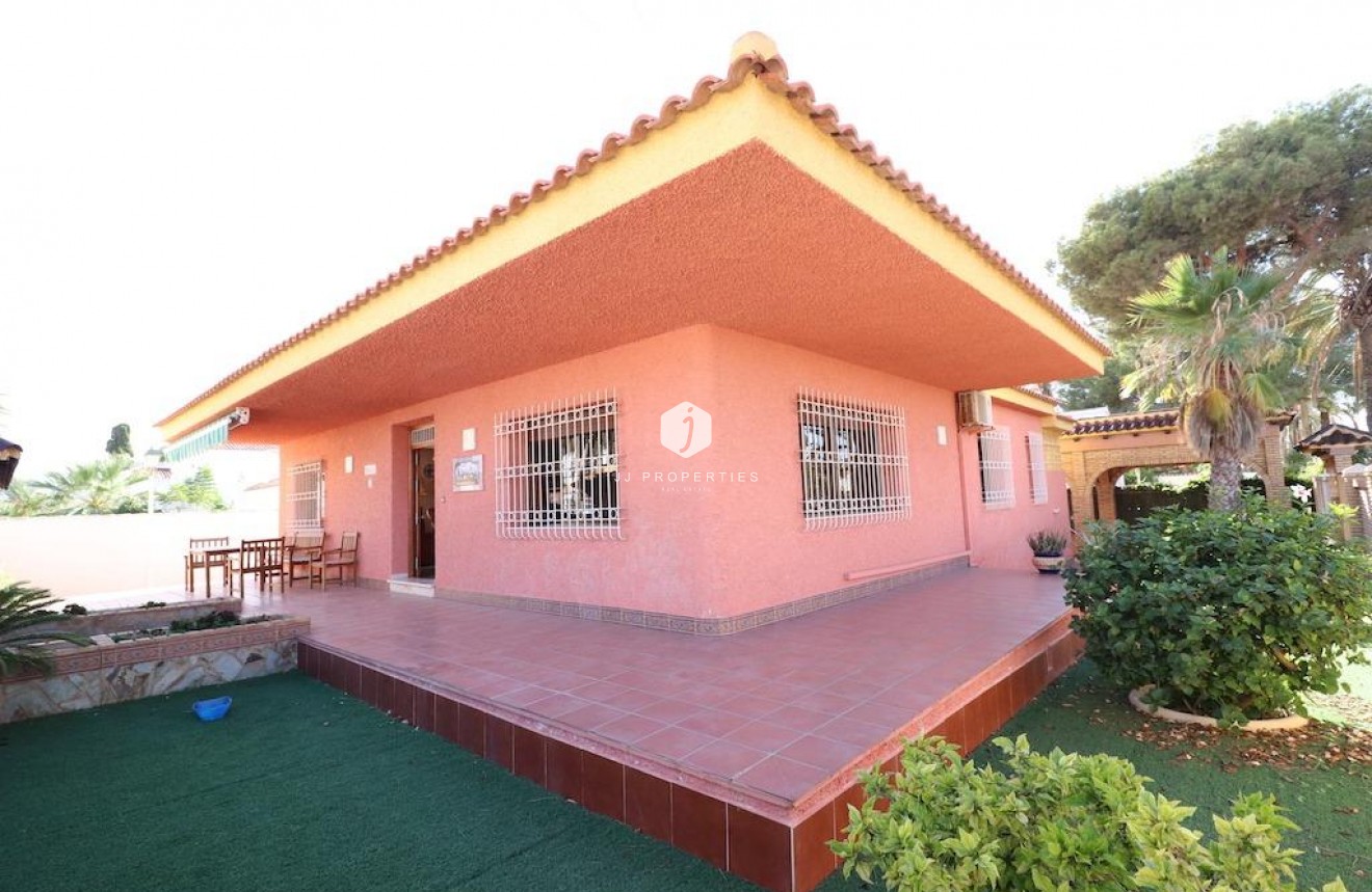 Segunda mano - Villa -
Cabo Roig - Costa Blanca