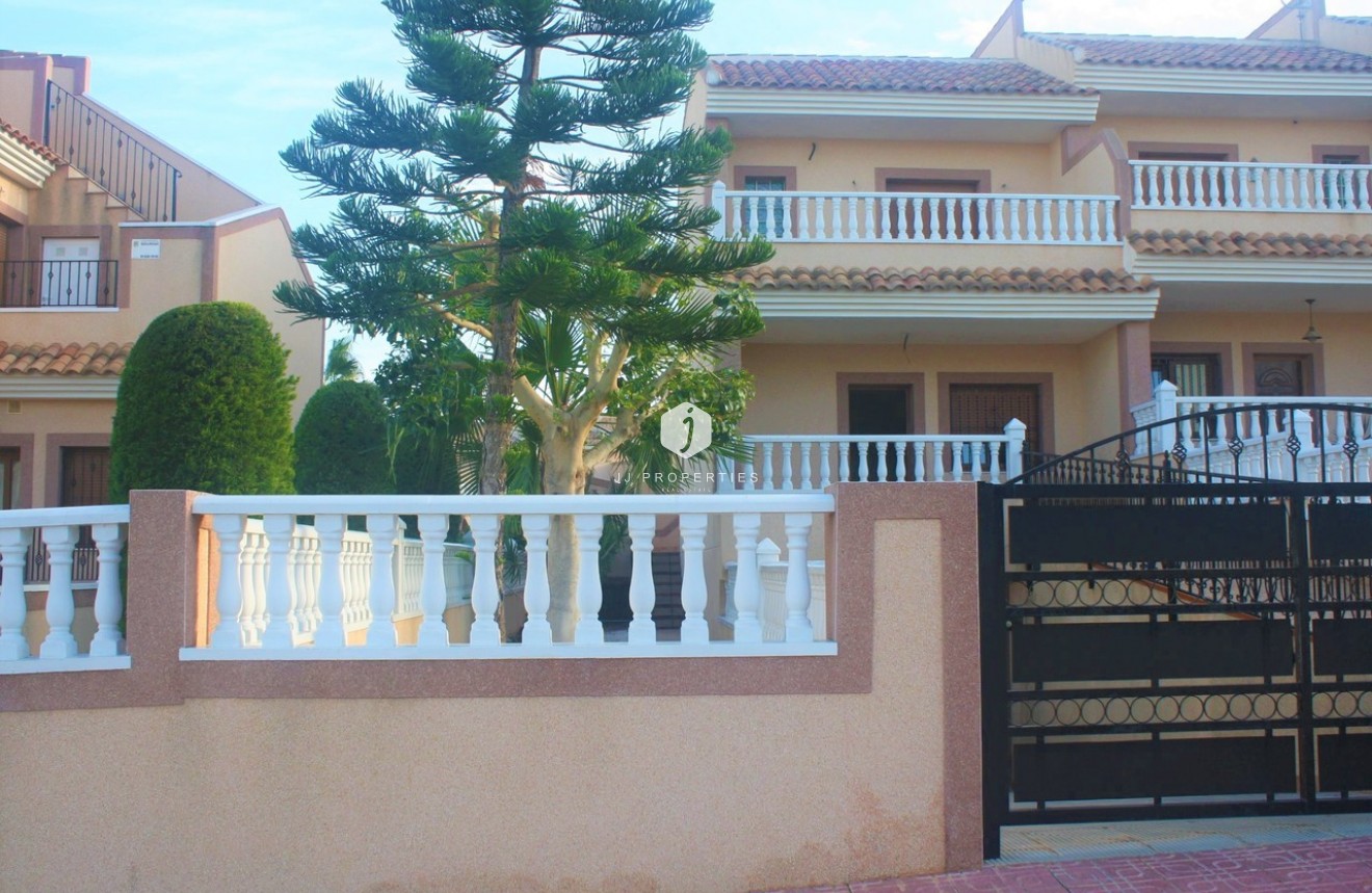 Segunda mano - Chalet -
Los Altos - Costa Blanca
