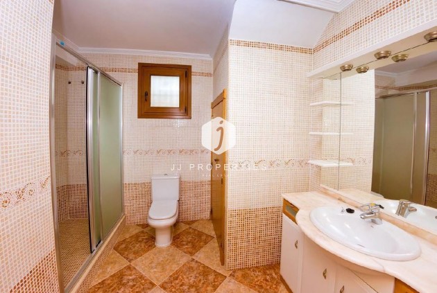 Segunda mano - Chalet -
Los Altos - Costa Blanca