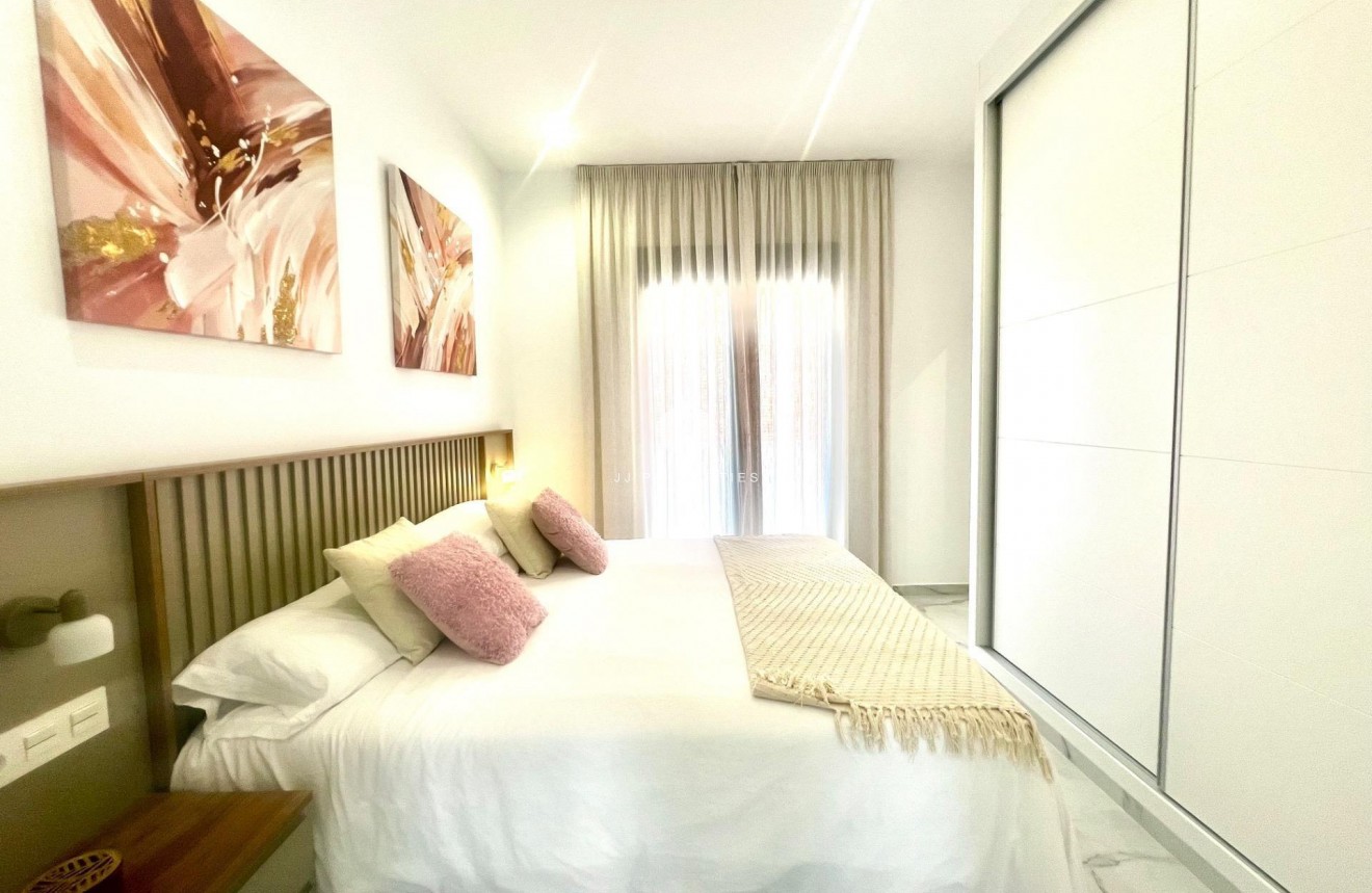 Segunda mano - Villa -
Torrevieja - La Siesta - El Salado - Torreta