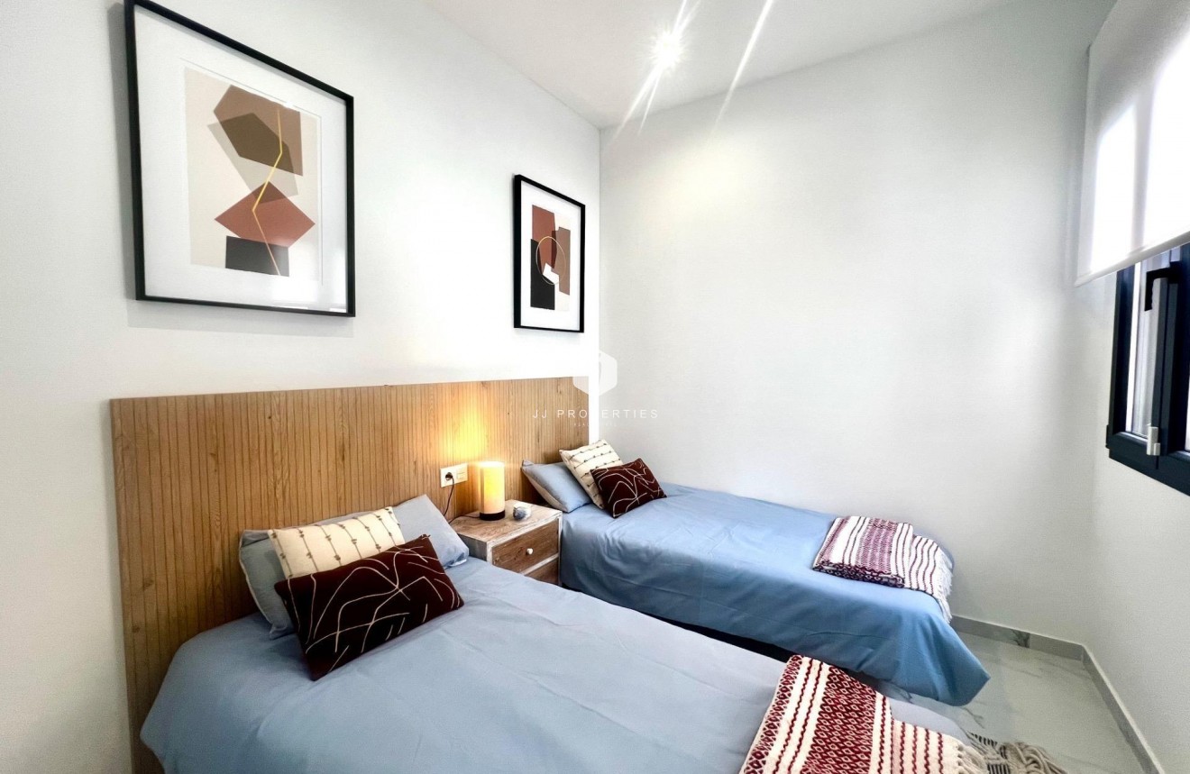 Segunda mano - Villa -
Torrevieja - La Siesta - El Salado - Torreta