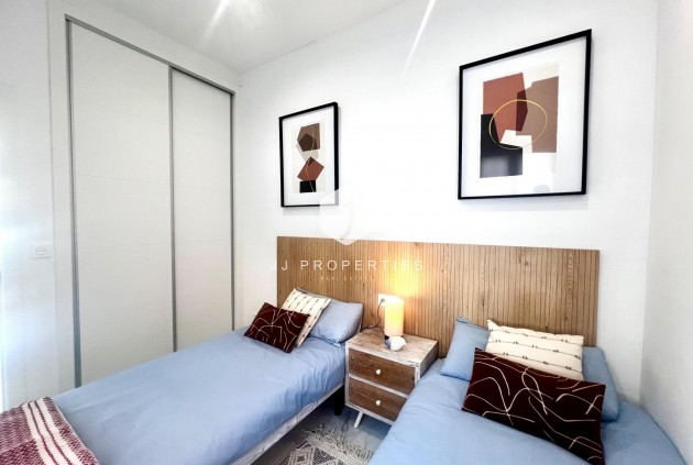 Segunda mano - Villa -
Torrevieja - La Siesta - El Salado - Torreta