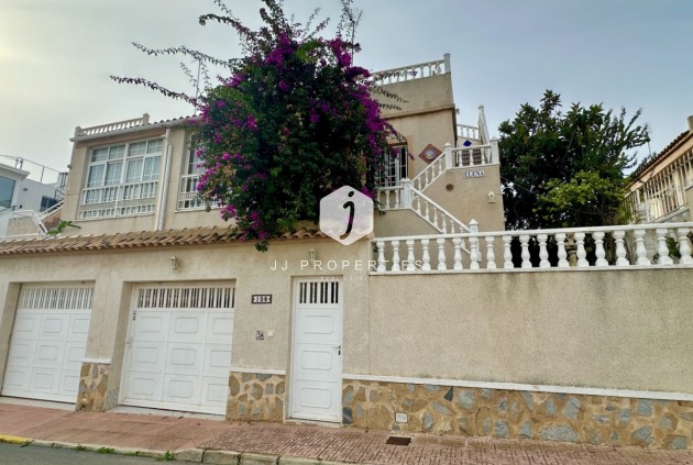 Tweedehands - Chalet -
Orihuela Costa - Costa Blanca