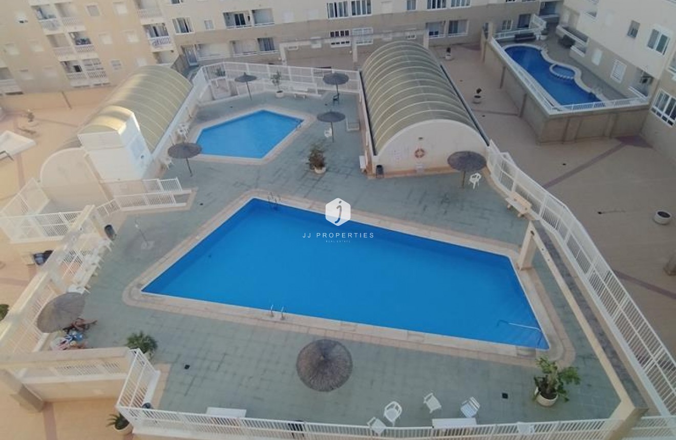 Segunda mano - Apartamento / piso -
Torrevieja - El molino