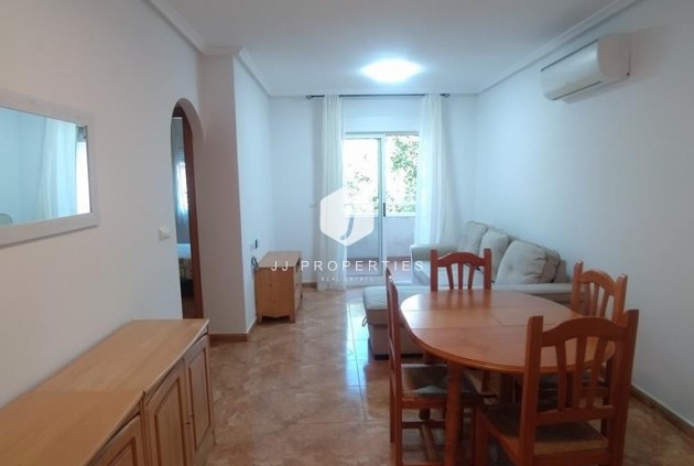 Segunda mano - Apartamento / piso -
Torrevieja - El molino