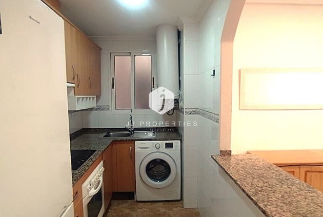 Segunda mano - Apartamento / piso -
Torrevieja - El molino