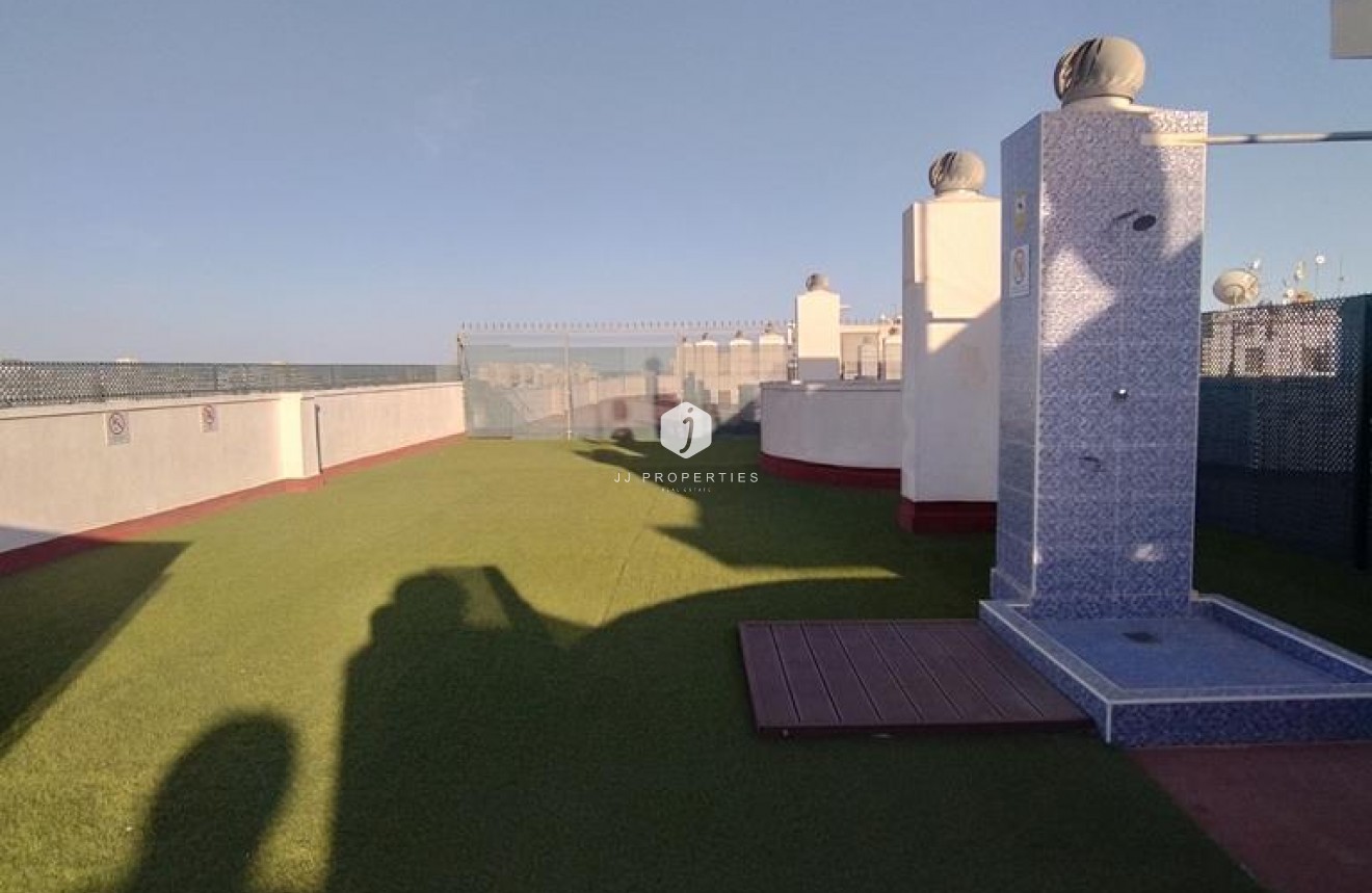 Segunda mano - Apartamento / piso -
Torrevieja - El molino