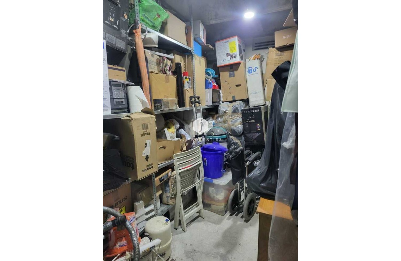 Segunda mano - Apartamento / piso -
Torrevieja - El molino