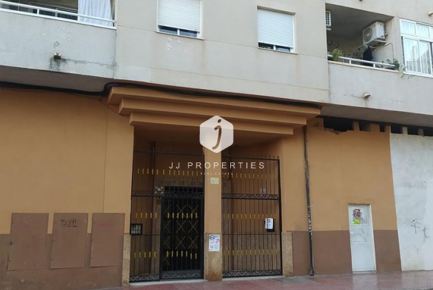 Segunda mano - Apartamento / piso -
Torrevieja - El molino