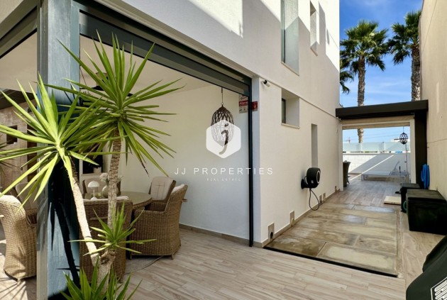 Tweedehands - Villa -
Orihuela Costa - Costa Blanca