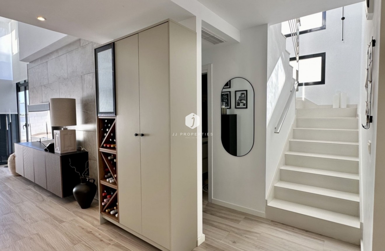 Tweedehands - Villa -
Orihuela Costa - Costa Blanca