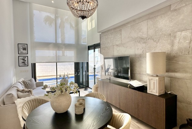 Tweedehands - Villa -
Orihuela Costa - Costa Blanca