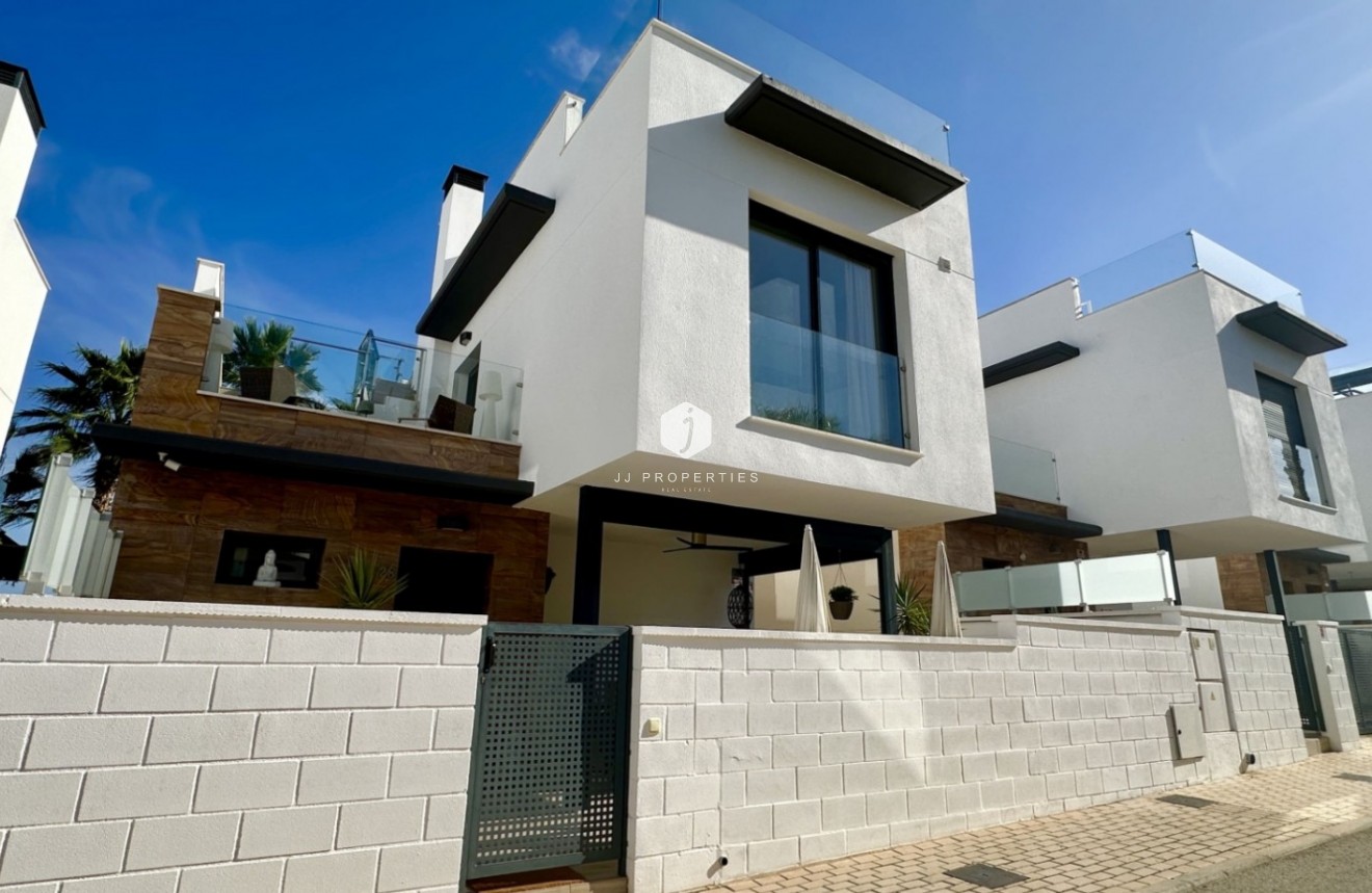 Tweedehands - Villa -
Orihuela Costa - Costa Blanca