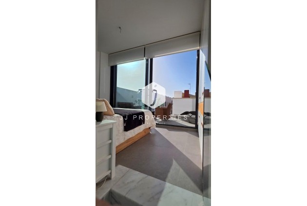 Segunda mano - Chalet -
Guardamar del Segura - Los Secanos