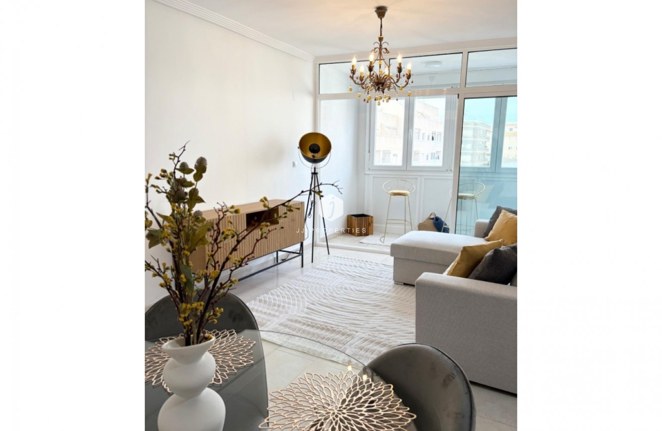 Segunda mano - Apartamento / piso -
Torrevieja - Costa Blanca