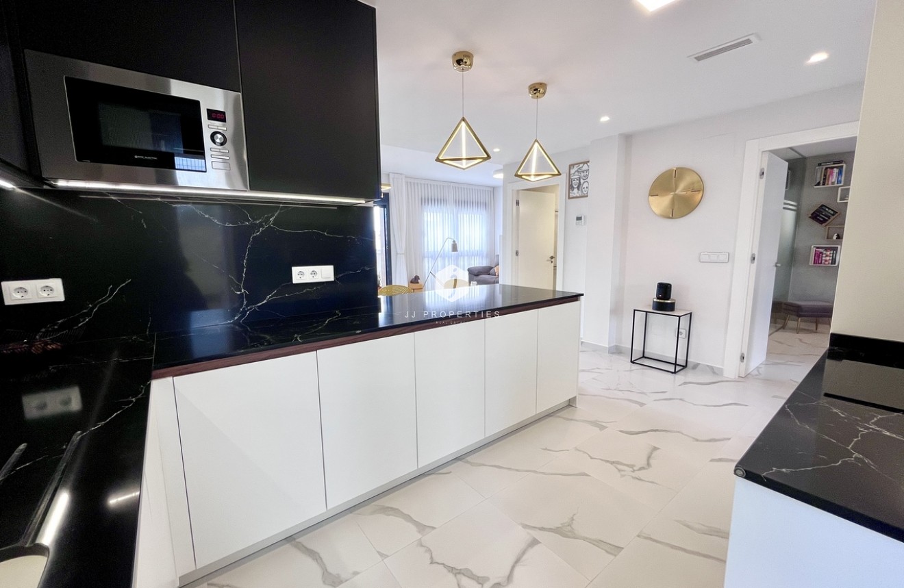 Segunda mano - Apartamento / piso -
San Miguel de Salinas - Inland