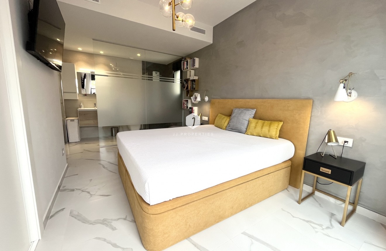 Segunda mano - Apartamento / piso -
San Miguel de Salinas - Inland