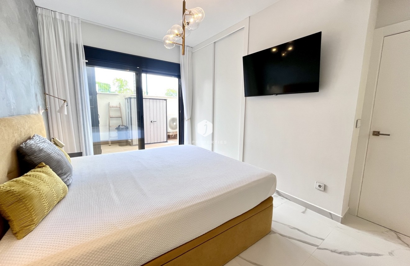 Segunda mano - Apartamento / piso -
San Miguel de Salinas - Inland