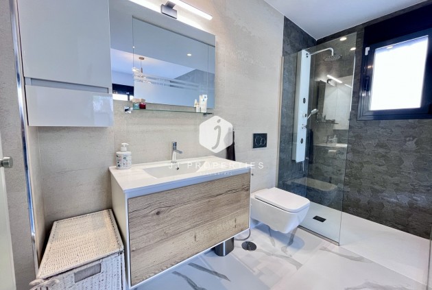 Segunda mano - Apartamento / piso -
San Miguel de Salinas - Inland