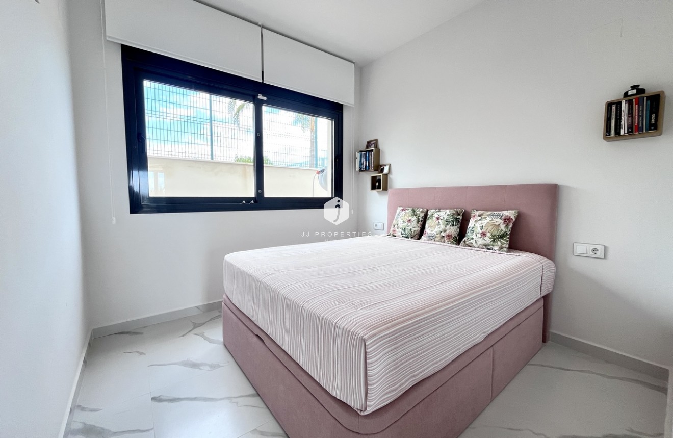 Segunda mano - Apartamento / piso -
San Miguel de Salinas - Inland