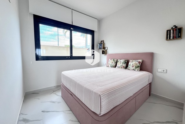 Segunda mano - Apartamento / piso -
San Miguel de Salinas - Inland