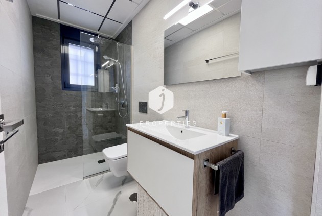 Segunda mano - Apartamento / piso -
San Miguel de Salinas - Inland