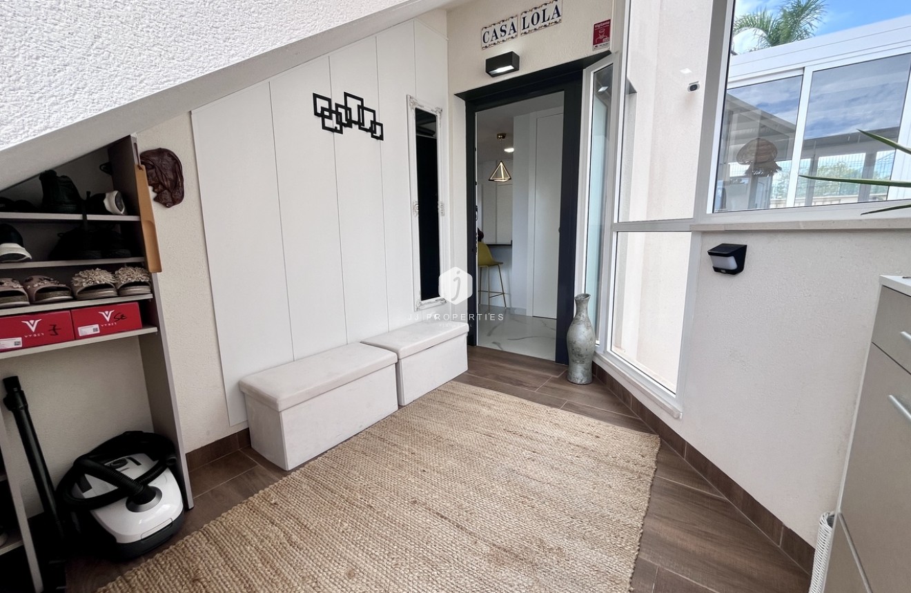 Segunda mano - Apartamento / piso -
San Miguel de Salinas - Inland