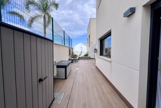 Segunda mano - Apartamento / piso -
San Miguel de Salinas - Inland