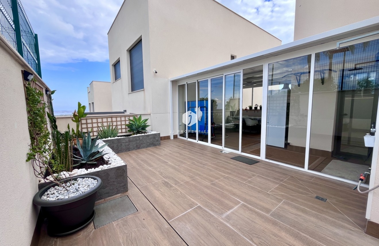 Segunda mano - Apartamento / piso -
San Miguel de Salinas - Inland