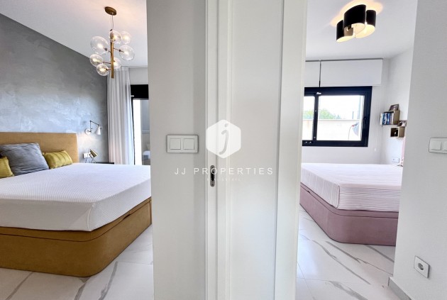 Segunda mano - Apartamento / piso -
San Miguel de Salinas - Inland