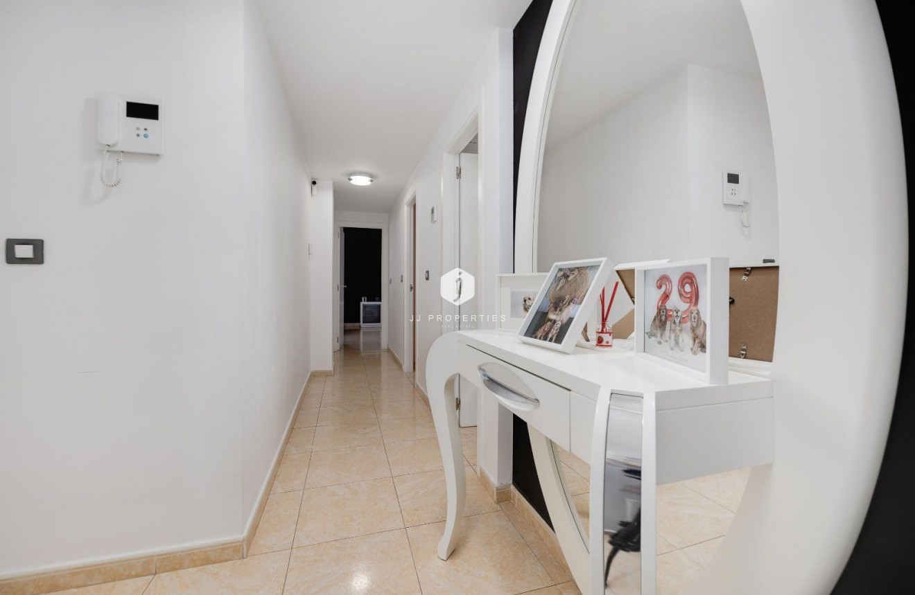 Aus zweiter Hand - Wohnung -
Torrevieja - Centro
